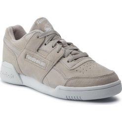 Buty Reebok - Workout Lo Plus CN6973 Light Sand/Wht/True Grey. Brązowe obuwie sportowe damskie Reebok, bez wzorów, z materiału, bez obcasa, na płaskiej podeszwie, bez zapięcia. W wyprzedaży za 249.00 zł.
