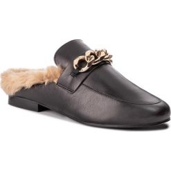 Klapki STEVE MADDEN - Krane Flat SM11000222-03001-017 Black Leather. Klapki damskie marki Steve Madden. W wyprzedaży za 309.00 zł.