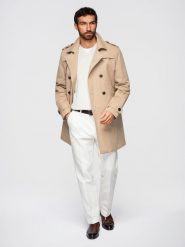 Elegancki dwurzędowy męski płaszcz trencz SLIM FIT z paskiem - beżowy V1 - Rozmiar: XXL. Brązowe płaszcze męskie Ombre Clothing, m, bez wzorów, z materiału, eleganckie, bez kaptura. Za 459.99 zł.