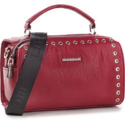 Torebka MONNARI - BAGA580 Red 005. Czerwone torebki do ręki damskie Monnari, ze skóry ekologicznej. W wyprzedaży za 169.00 zł.