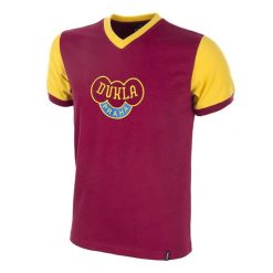 Koszulka retro piłkarska dla dorosłych - Dukla Praga Lata 60 - Czerwona. Czerwone koszulki sportowe męskie COPA FOOTBALL, l, bez wzorów, bez kołnierzyka, bez ramiączek, do piłki nożnej. Za 296.86 zł.