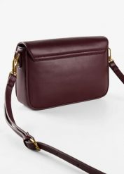 Mała torebka na ramię z ozdobną klamerką. Czerwone torby na ramię damskie bonprix, bez wzorów, eleganckie, małe, bez dodatków. Za 124.99 zł.