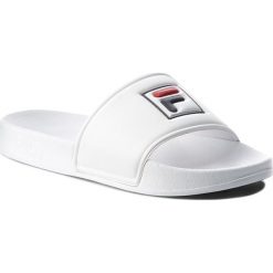 Klapki FILA - Palm Beach Slipper Wmn 1010341.1FG White. Białe klapki damskie Fila, ze skóry ekologicznej. W wyprzedaży za 109.00 zł.