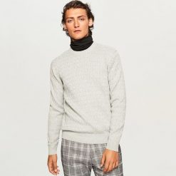 Sweter - Jasny szar. Szare swetry przez głowę męskie Reserved. Za 99.99 zł.