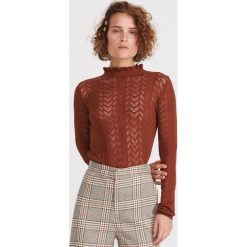 Ażurowy sweter - Brązowy. Brązowe swetry damskie Reserved, l, w ażurowe wzory, bez kołnierzyka, bez ramiączek, bez kaptura. Za 69.99 zł.