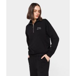 Bluza dla kobiet Carpatree Sports Club. Czarne bluzy sportowe damskie Carpatree, xl, bez wzorów, z dresówki, bez kaptura, na fitness i siłownię. W wyprzedaży za 229.49 zł.