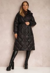 Czarna Kurtka za Kolano Pikowana z Wiązanym Paskiem Cealia. Czarne kurtki damskie Renee, na jesień, l, bez wzorów. Za 339.99 zł.