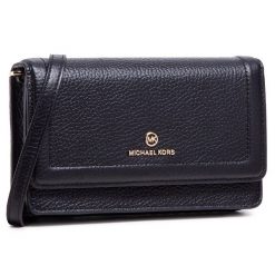 Torebka Michael Kors. Czarne listonoszki damskie Michael Kors, bez wzorów, bez dodatków. Za 709.99 zł.