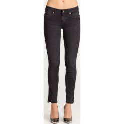 JEANSY SWEET SLIM FIT BOTTOM UP LIU JO. Jeansy damskie Liu Jo. Za 659.00 zł.