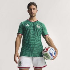 Koszulka Mexico 26 Home Authentic. Zielone koszulki sportowe męskie Adidas, bez wzorów, bez kołnierzyka, bez ramiączek, do piłki nożnej, climacool (adidas). Za 649.00 zł.
