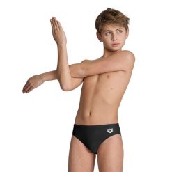 Kąpielówki Arena Dynamo Brief junior. Czerwone kąpielówki dla chłopców Arena, bez wzorów, z materiału. Za 47.91 zł.