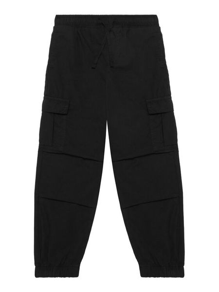 Guess Spodnie materiałowe L6GB05 WR470 Czarny Regular Fit. Czarne spodnie materiałowe dla chłopców Guess, z aplikacjami, z materiału. Za 264.99 zł.