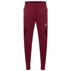 Spodnie sportowe męskie Nike Jordan. Czerwone krótkie spodenki sportowe męskie Nike, m, bez wzorów, z bawełny. Za 288.00 zł.