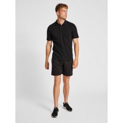 Szorty Hummel Red Basic. Czarne buty sportowe męskie Hummel, s, bez wzorów, z bawełny, na fitness i siłownię. Za 150.00 zł.