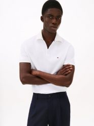 Tommy Hilfiger koszulka polo Mężczyźni biały, M. Białe koszulki polo męskie Tommy Hilfiger, m, bez wzorów, z bawełny, bez kołnierzyka, bez ramiączek. Za 329.95 zł.