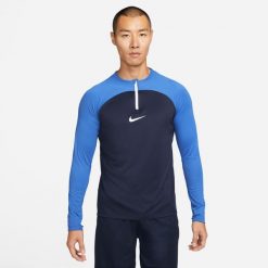 Bluza treningowa męska Nike Drifit Academy. Czarne bluzy męskie Nike, m, bez wzorów, bez kaptura. Za 325.00 zł.