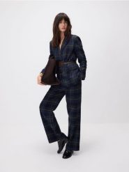 Spodnie wide leg w kratę - wielobarwny. Spodnie materiałowe damskie Reserved, l, bez wzorów, z dzianiny. Za 199.99 zł.