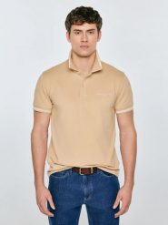 Koszulka męska polo beżowa Wladym 801. Brązowe koszulki polo męskie Big Star, l, z aplikacjami, z dzianiny, bez kołnierzyka, bez ramiączek. Za 139.99 zł.