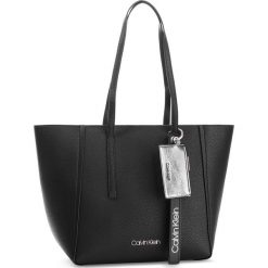 Torebka CALVIN KLEIN - Ck Base Medium Shopper K60K604427 001. Czarne torebki shopper damskie Calvin Klein, ze skóry ekologicznej. Za 649.00 zł.