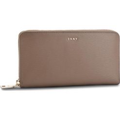 Duży Portfel Damski DKNY - Bryant New Zip Around R8313658 Desert DES. Portfele damskie marki DKNY. W wyprzedaży za 349.00 zł.