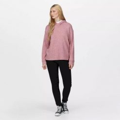 Damska Bluza Z Kapturem Kassidy. Czerwone bluzy damskie Regatta, na zimę, m, bez wzorów, z dzianiny, z kapturem. Za 76.99 zł.