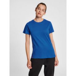 Koszulka damska Hummel Red Basic. Niebieskie obuwie sportowe damskie Hummel, bez wzorów, z bawełny, na fitness i siłownię. Za 117.00 zł.