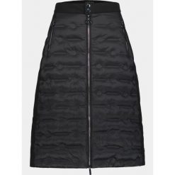 Sukienka Damska Luhta Kartano. Czarne sukienki damskie Luhta, bez wzorów, bez kołnierzyka, bez ramiączek. Za 479.00 zł.