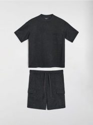 Prążkowana piżama dwuczęściowa oversize soft touch - szary. Szare piżamy męskie Sinsay, l, bez wzorów, prążkowane, bez ramiączek. Za 49.99 zł.