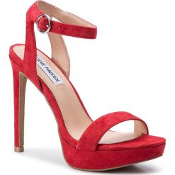 Sandały STEVE MADDEN - Stephie SM11000573-03002-605 Red Suede. Klapki damskie marki Steve Madden. Za 429.00 zł.