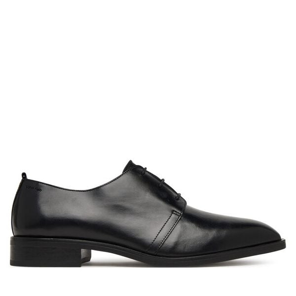 Półbuty Calvin Klein. Czarne eleganckie półbuty Calvin Klein, wizytowe, bez zapięcia. Za 649.99 zł.