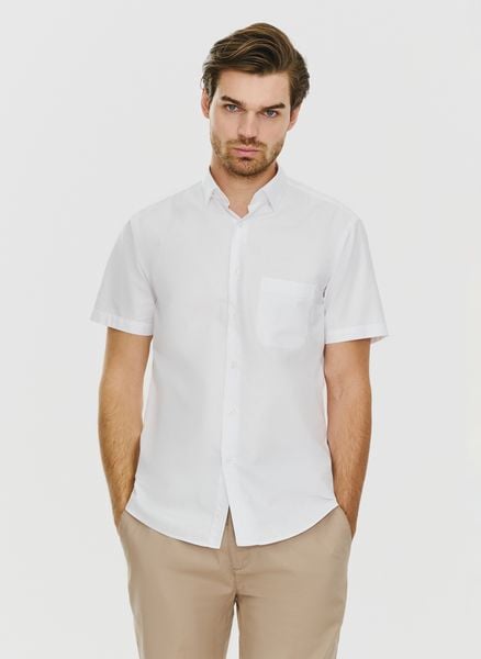 Koszula męska P24SF-1K-001-B. Białe koszule męskie Pako Lorente, m, bez wzorów, bez kołnierzyka, bez ramiączek. Za 69.99 zł.