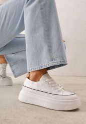 Białe Trampki VICES na Platformie z Ozdobnym Paskiem Wokół Podeszwy Rionira. Białe trampki i tenisówki damskie Renee, bez wzorów, z koronki, klasyczne, bez zapięcia. Za 84.99 zł.