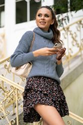 Efektowny Golf z Warkoczem - Niebieski. Niebieskie swetry damskie Merribel, uniwersalny, bez wzorów, z materiału, bez kołnierzyka, bez ramiączek, bez kaptura. Za 169.90 zł.