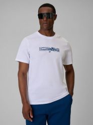 4F T-shirt regular z nadrukiem męski - biały L. Białe t-shirty męskie 4f, l, bez wzorów, z bawełny, bez kołnierzyka. Za 59.99 zł.