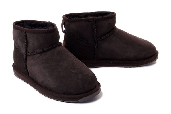 EMU AUSTRALIA W10937 Stinger Micro chocolate, botki damskie. Brązowe botki damskie Emu Australia, na zimę, ze skóry, bez obcasa, bez zapięcia. Za 669.90 zł.