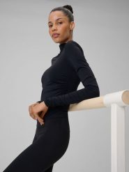 4F Longsleeve do jogi slim szybkoschnący damski - czarny S. Czarne koszulki sportowe damskie 4f, l, bez wzorów, bez kołnierzyka, bez ramiączek, na jogę i pilates. Za 129.99 zł.