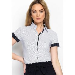 Biała Koszula Dots in Dots. Białe koszule damskie Born2be, w kropki, klasyczne, z klasycznym kołnierzykiem, z krótkim rękawem. Za 59.99 zł.