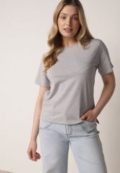 Szary T-shirt z Bawełny z Dłuższym Tyłem i Rozcięciami po Bokach Cordalea. Szare bluzki damskie Born2be, m, bez wzorów, z bawełny, eleganckie, bez kołnierzyka, bez ramiączek. Za 39.99 zł.