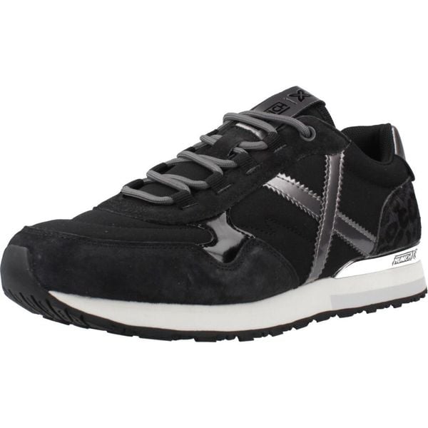 Buty MUNICH SUNSET 62 Czarny. Czarne obuwie sportowe damskie munich, bez wzorów, ze skóry, na fitness i siłownię. Za 359.99 zł.