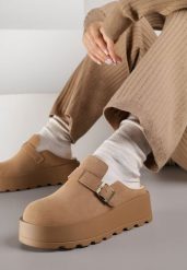 Beżowe Niskie Śniegowce na Grubej Podeszwie Zdobione Sprzączką Vetiare. Brązowe śniegowce i trapery damskie Born2be, z dzianiny. Za 119.99 zł.