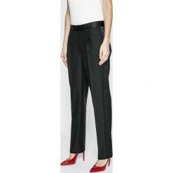 Tommy Hilfiger - Spodnie. Spodnie materiałowe damskie marki Tommy Hilfiger. W wyprzedaży za 399.90 zł.