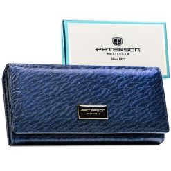 Portfel damski w niebieskim kolorze zamykany na zatrzask, mieszczący dowód rejestracyjny - Peterson. Niebieskie portfele damskie Peterson, bez wzorów, ze skóry ekologicznej. Za 79.99 zł.