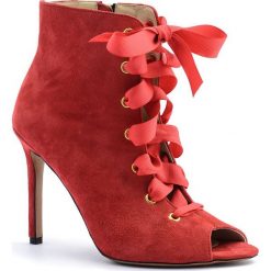 Czerwone zamszowe sznurowane botki open toe, 103ZX. Botki damskie marki Neścior. W wyprzedaży za 229.00 zł.