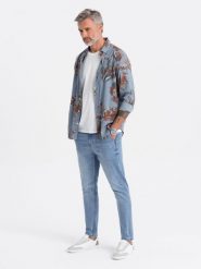 Spodnie męskie jeansowe CARROT FIT - jasnoniebieskie V2. Niebieskie spodnie materiałowe męskie Ombre Clothing, m, bez wzorów, z bawełny. W wyprzedaży za 69.99 zł.