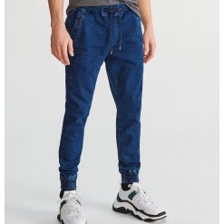 Jeansy ze ściągaczami - Granatowy. Jeansy męskie marki Reserved. Za 129.99 zł.