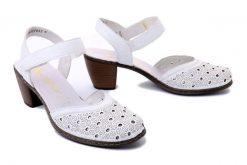 RIEKER 40991-80 white, sandały damskie. Białe sandały damskie Rieker, bez wzorów, z gumy, bez obcasa, na obcasie, bez zapięcia. Za 239.92 zł.