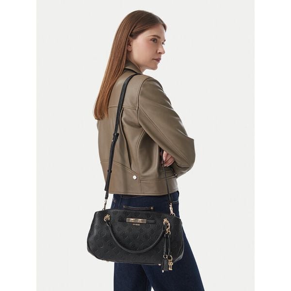 Torebka Guess. Czarne torebki do ręki damskie Guess, z aplikacjami, bez dodatków. Za 584.99 zł.