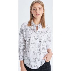 Koszula all over - Biały. Koszule damskie Cropp. W wyprzedaży za 29.99 zł.