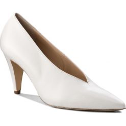 Półbuty HÖGL - 5-107700 White 0200. Białe półbuty damskie HÖGL, z materiału, eleganckie. W wyprzedaży za 369.00 zł.