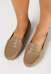 Ciemnobeżowe Mokasyny na Płaskiej Podeszwie z Ozdobnym Przeszyciem Nireva. Brązowe mokasyny damskie Born2be, eleganckie. Za 54.99 zł.